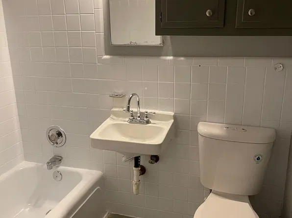 643 W Summit Ave, San Antonio, TX