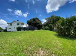 12116 Lane Park Rd, Tavares, FL 32778