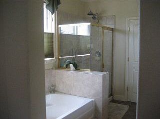 5th image of 326 Castile Way