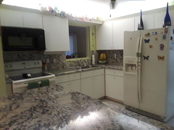 3rd image of 2061 E Bond Dr