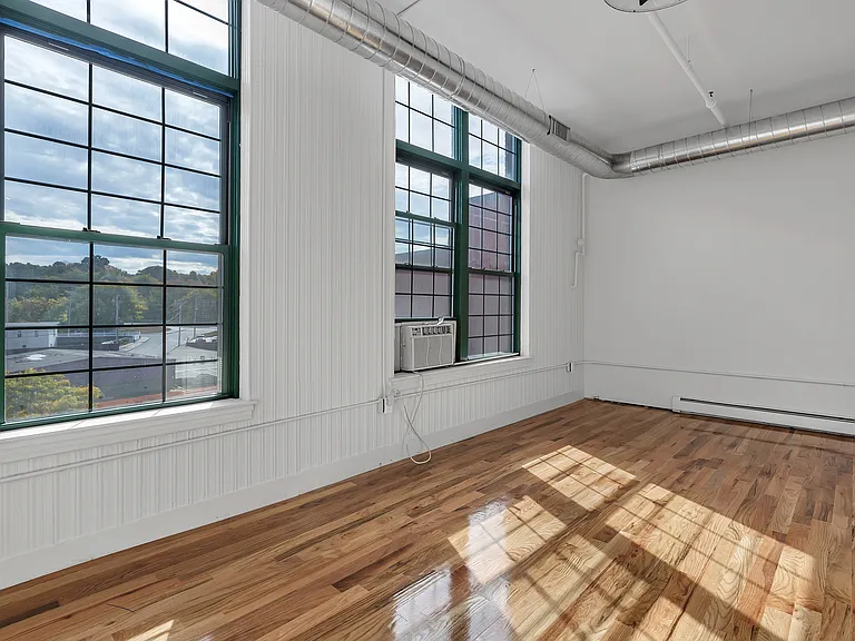 83 Main St #5 — Photo 10