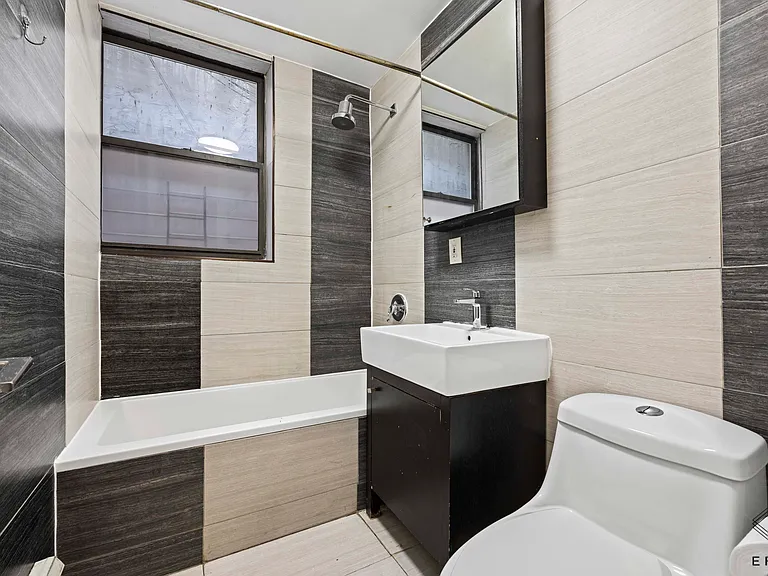 1073 Bedford Ave #3C — Photo 9