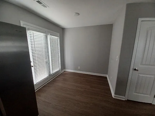 218 Woodland Valley Ln — Photo 6
