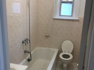 6806 78th St, Middle Village, NY 11379