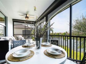 17400 Cherrywood Ct, Bonita Springs, FL