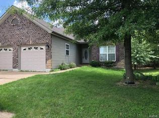 446 Woolf Rd, Warrenton, MO 63383