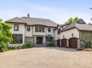9 Cobtail Way, Simsbury, CT 06070