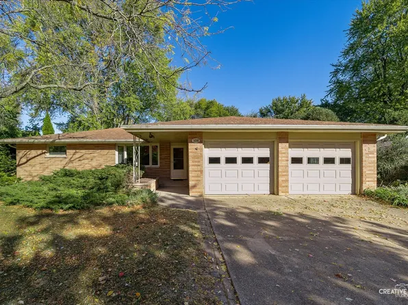 108 Monna St, Sugar Grove, IL 60554