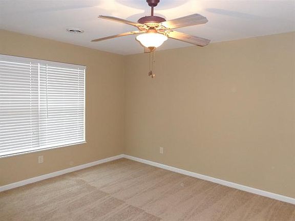 5th image of 4304 Aylesbury Dr