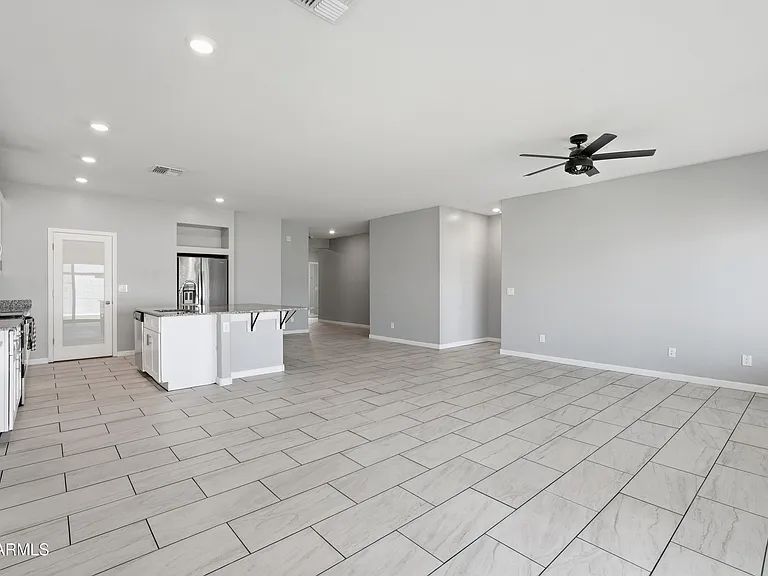 1692 W Aztec Dr — Photo 30