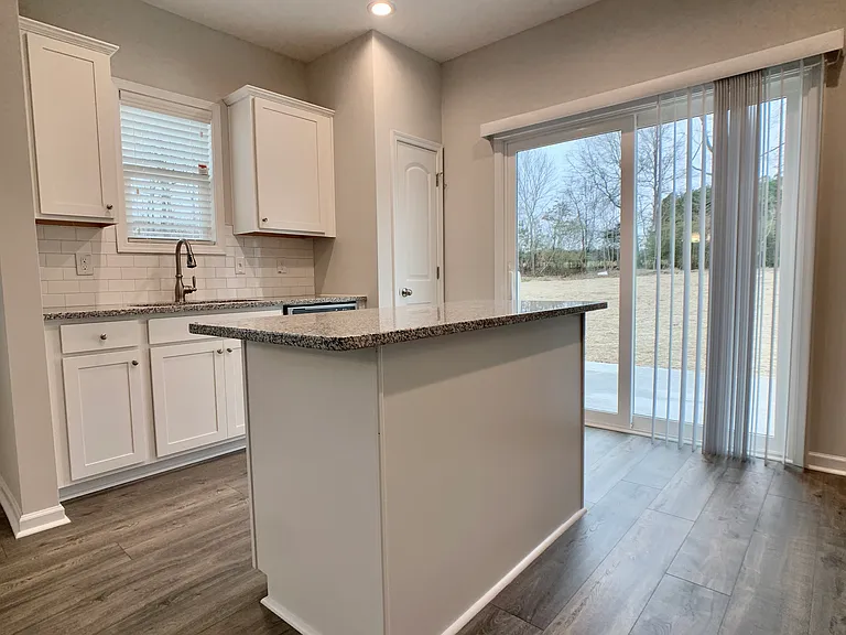 130 Henhouse Ct — Photo 6