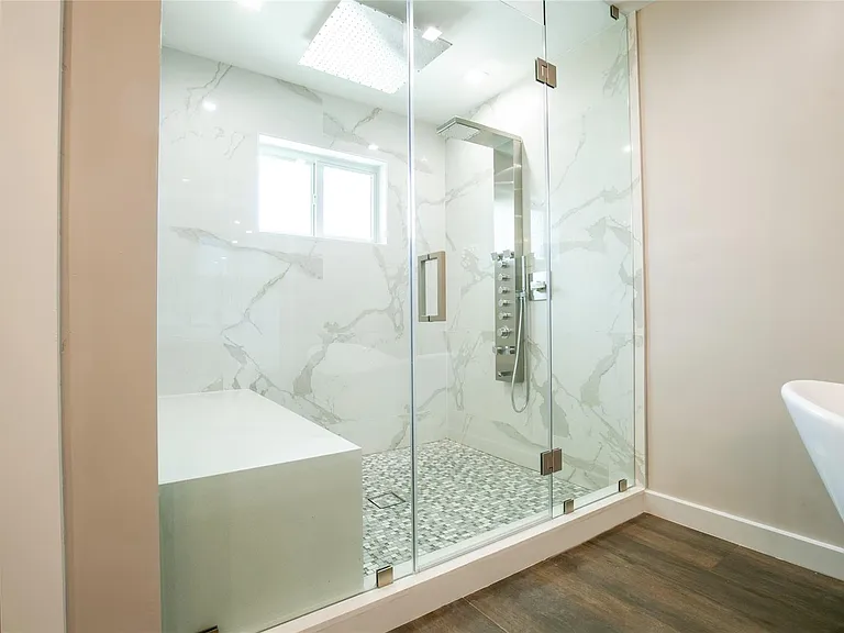 2275 SW 44th St — Photo 24