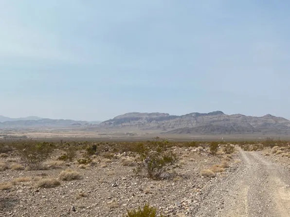7900 N Becky Ln, Pahrump, NV 89060