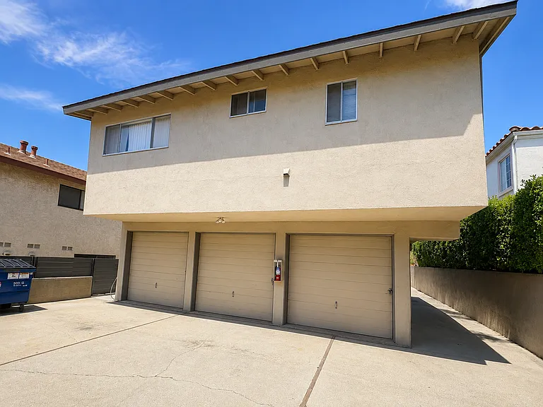 503 N Elena Ave #B — Photo 11