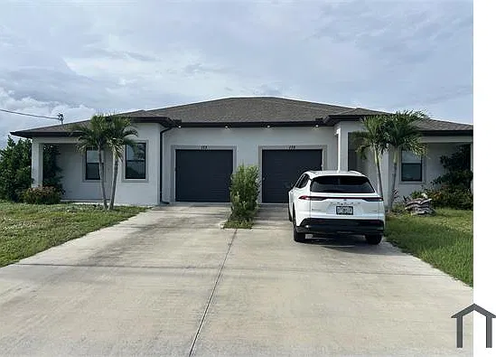 3 bed, 1200 sqft, $1,600 — Photo 1
