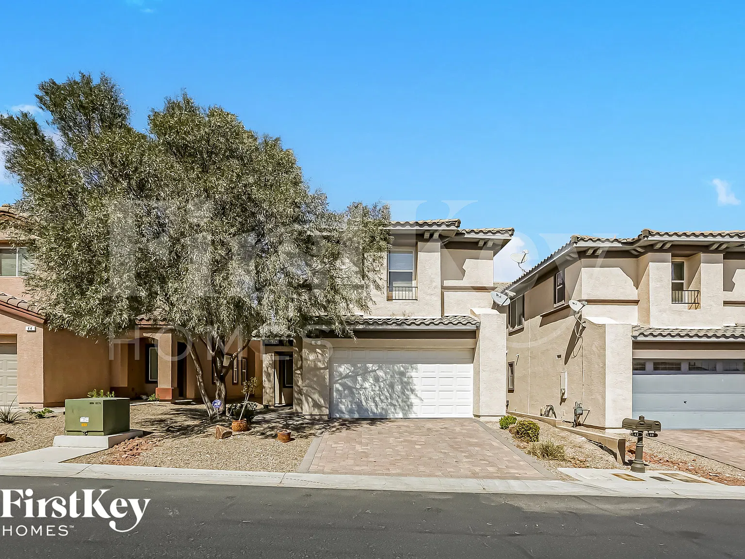 3 bed, 2.5 bath, 2514 sqft, $2,565 — Photo 1
