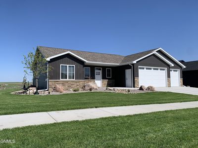 4011 Silver Blvd, Bismarck, ND, 58503