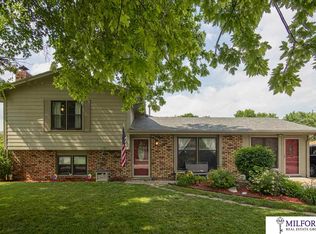 9006 Granville Pkwy, La Vista, NE 68128