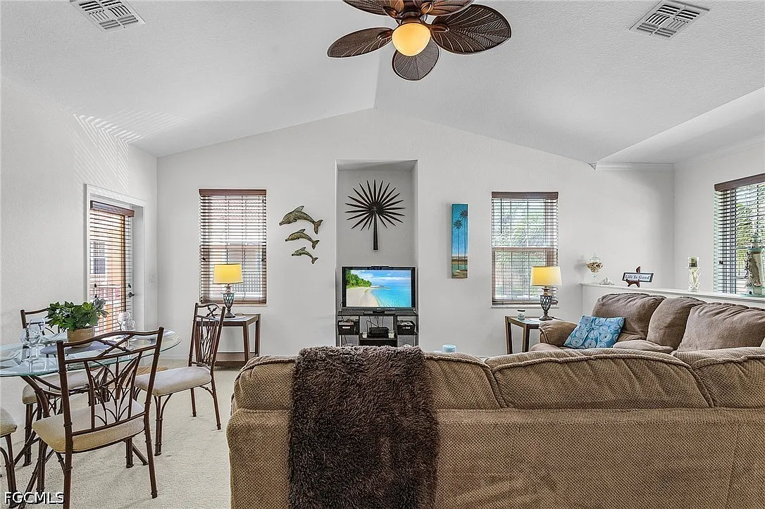 2 bed, 2.0 bath, 1190 sqft, $2,100 — Photo 3