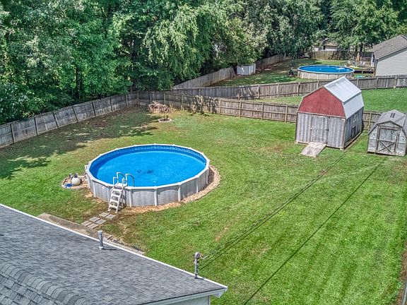 2nd image of 124 Penny Ln
