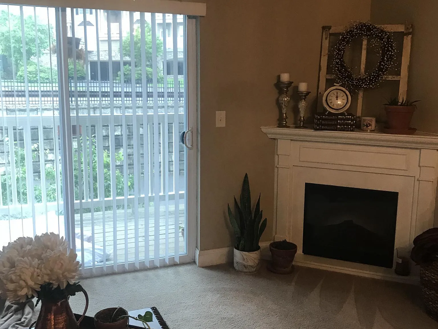 1 bed, 850 sqft, $1,350 — Photo 1