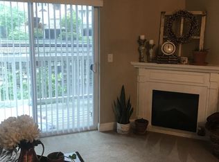 2325 Suncrest Vlg, Morgantown, WV 26505