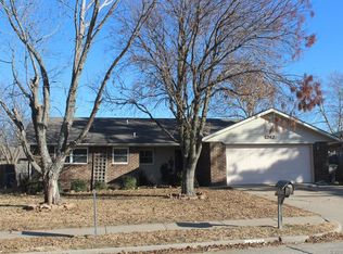 1242 Prairie Heights Dr, Bartlesville, OK 74006