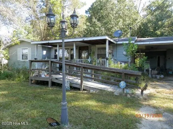 598 Vinegar Hill Road, Tabor City, NC 28463