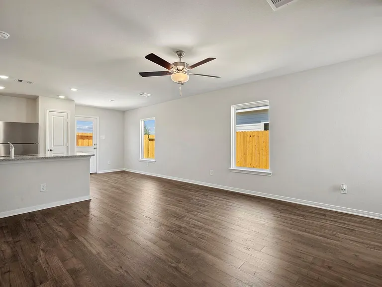 10410 Red Cardinal Dr — Photo 6