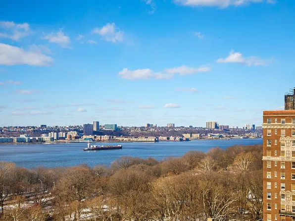 310 W 79th St APT 1EF, New York, NY 10024