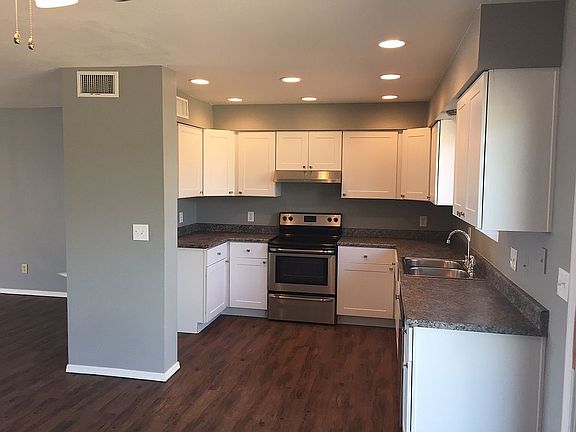 3rd image of 15824 N Twin Lakes Dr