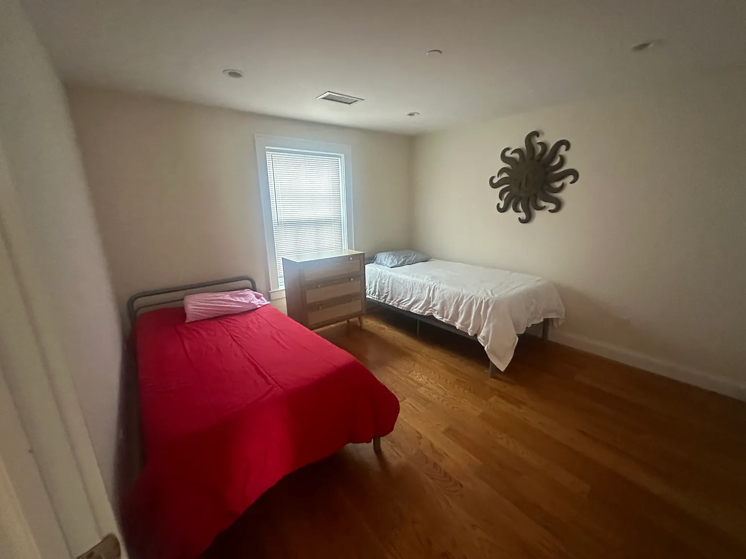Sag Harbor Village Apartment — Photo 3