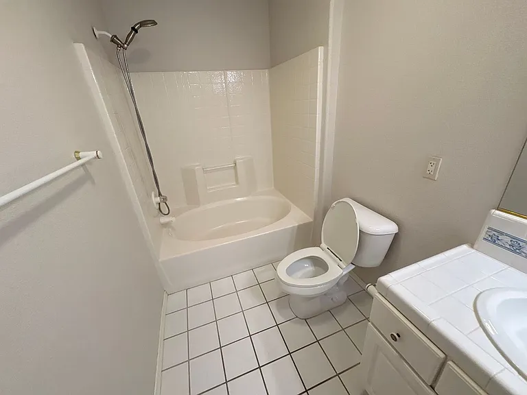 5120 W Vine Ct — Photo 9