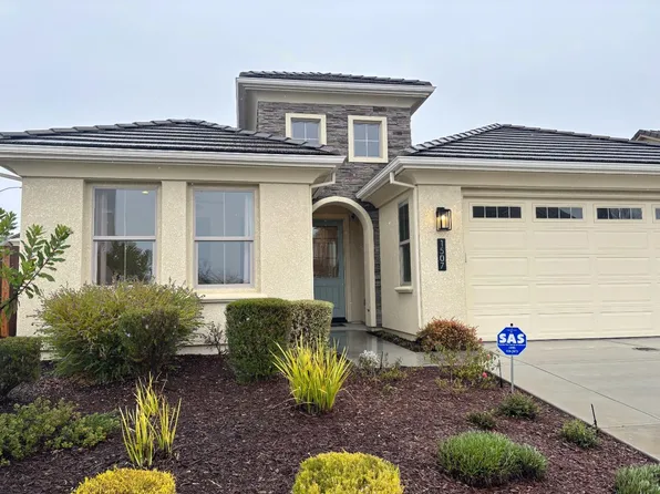 1507 Santana Ranch Dr, Hollister, CA 95023