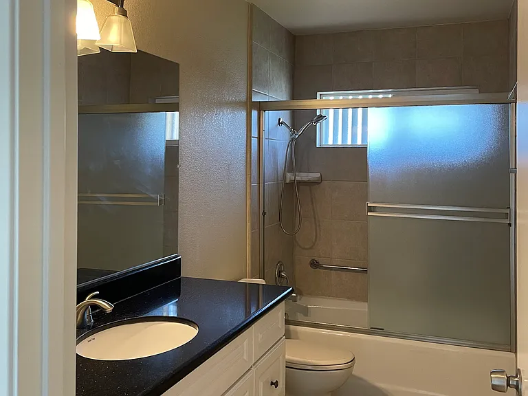 760 Harvard Ave #1 — Photo 5