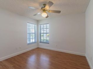 2848 Chapel Hill Ct, Davie, FL 33328