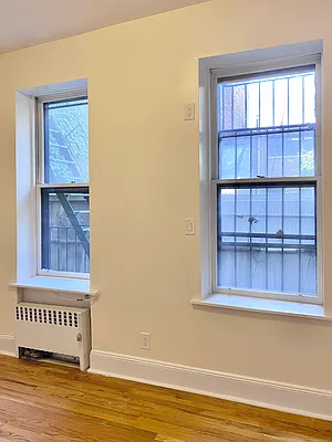 Rented by Waverly Realty Associates | media 23