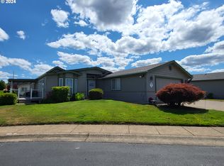 131 Chad Dr, Cottage Grove, OR 97424