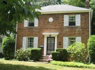 952 Englewood Rd, Cleveland Hts, OH 44121