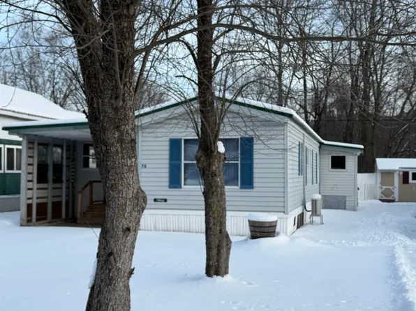 11 Dublin Street, Gorham, NH 03581