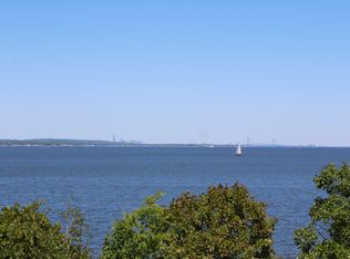 72 Marshall Concourse, Keyport, NJ 07735