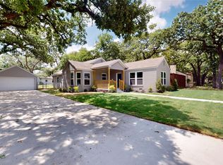 1313 N Riverside Dr, Fort Worth, TX 76111