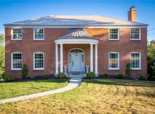 148 Warwick Dr, Pittsburgh, PA 15241