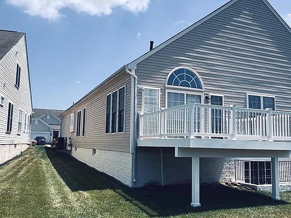 5th image of 105 Butterfly Dr #104