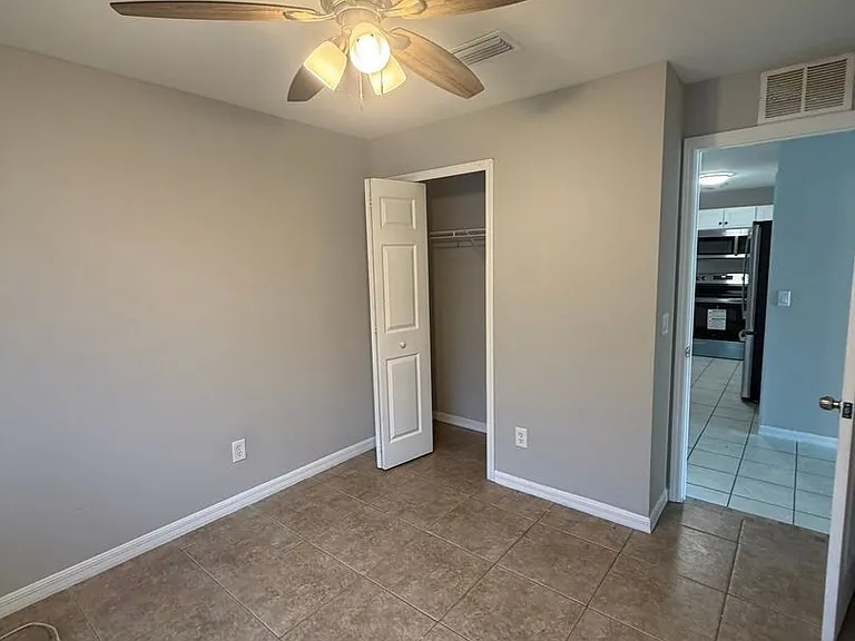 341 Harold Ave S — Photo 8