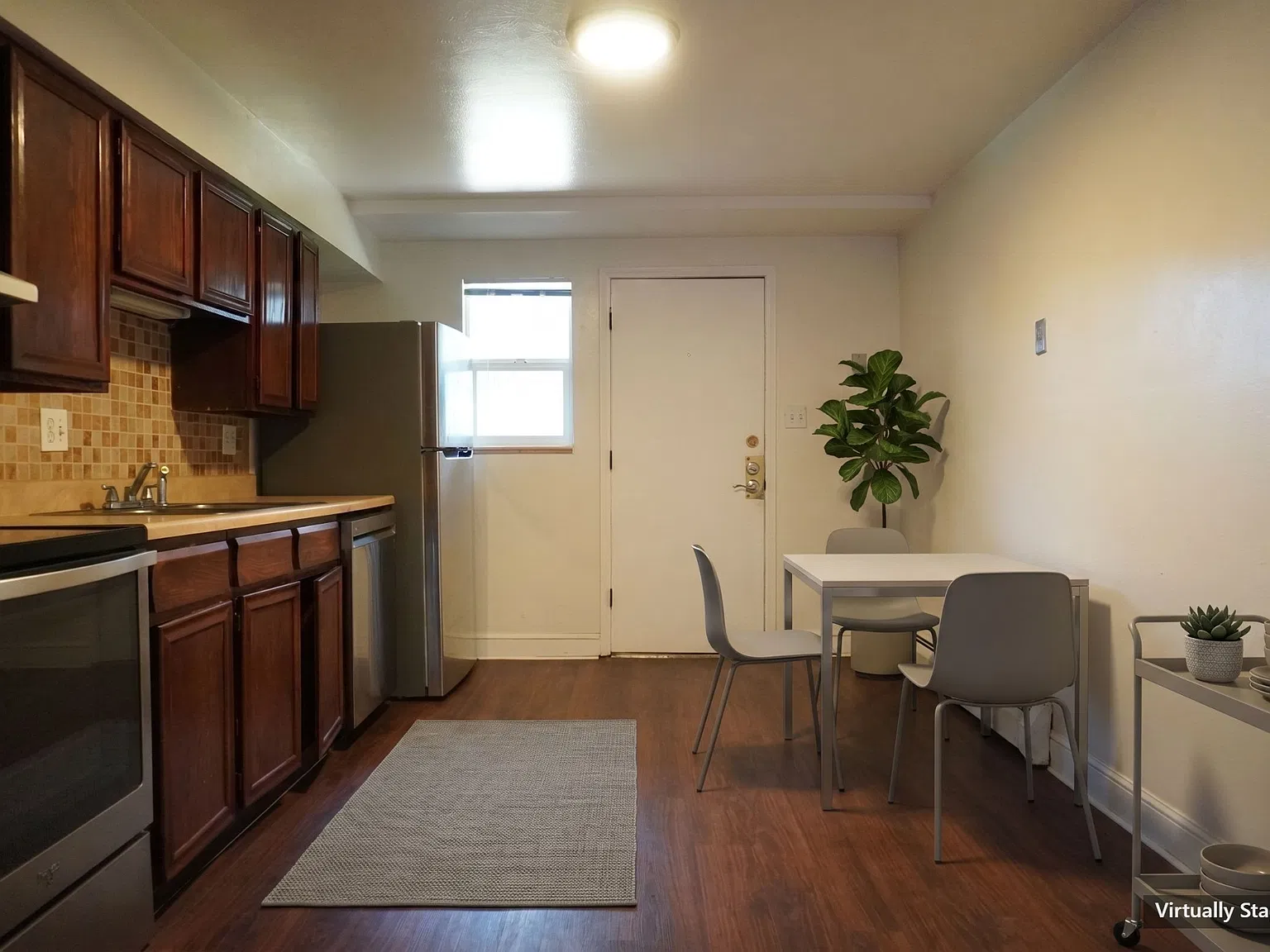 1409 Utah St — Photo 3