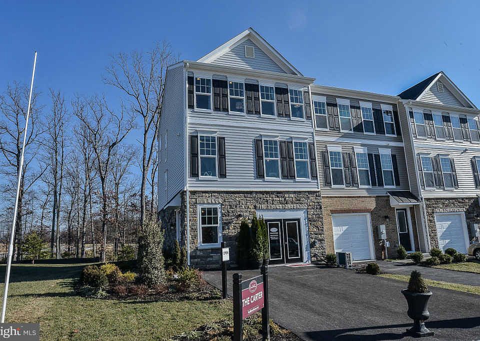 1st image of 202 W Boscawen St