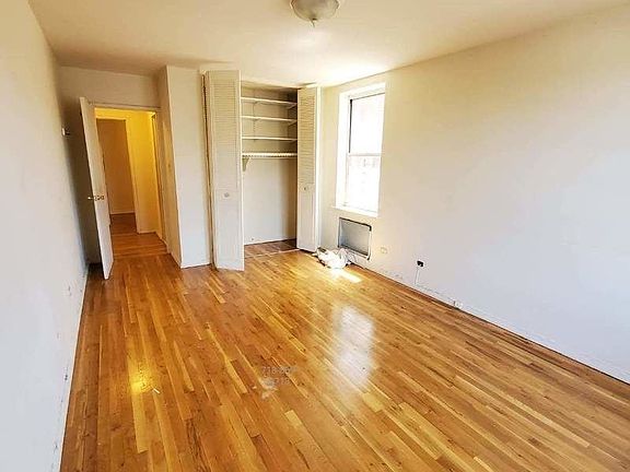 5th image of 465 E 7th St #A5f