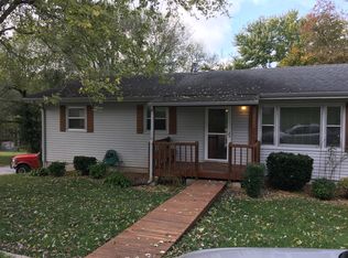 1007 S 5th St, Ozark, MO 65721