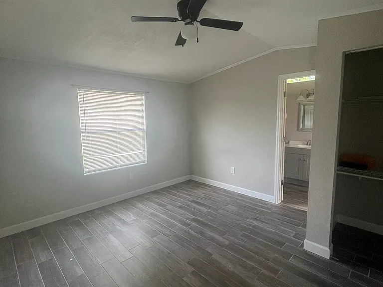 16160 Sarasota St — Photo 10